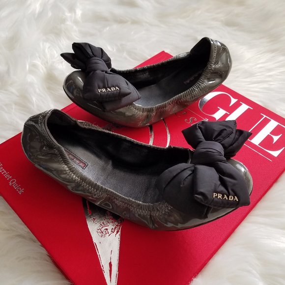 Prada Shoes - PRADA Patent Leather Bow Flat Shoes Size 39